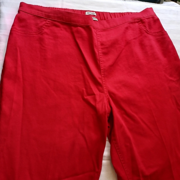 Catherine's Refined Red Pant 2x Elastic Back - Picture 3 of 11